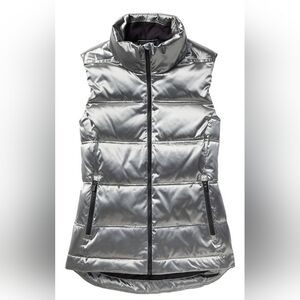 Stunning Athleta Silver Twill Puffer Vest Size XS NWOT